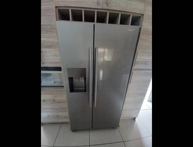 3 BEDROOM TOWNHOUSE FOR SALE IN MANTEVREDE